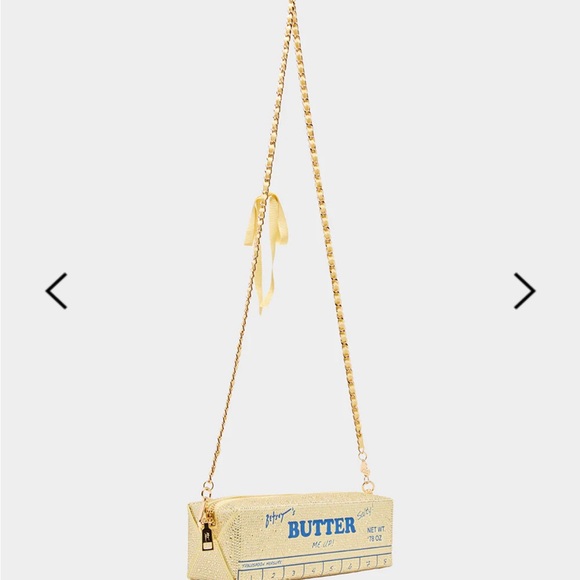 Betsy Johnson Butter Bag - Picture 2 of 4